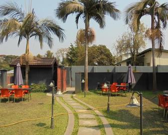 Rosewood Lodge - Kitwe - Patio