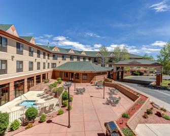Holiday Inn Express Hotel & Suites Montrose-Townsend - Montrose - Building