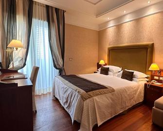 Hotel Lungomare - ריצ'ונה - חדר שינה