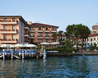 Hotel Eden - Sirmione - Utomhus