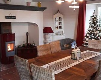 Au Clos Tersois - Fayssac - Comedor