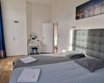 Au Coeur de Ville - Troyes - Bedroom