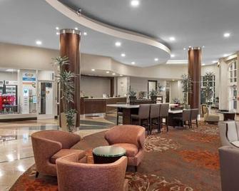 Desert Palms Hotel & Suites - Anaheim - Lobby