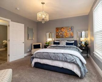 Updated Great Falls Home With Fire Pit - Great Falls - Habitación