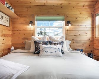 Montana cozy cabin with million views of Flathead Valley, 30 miles to Glacier - Bigfork - Habitación