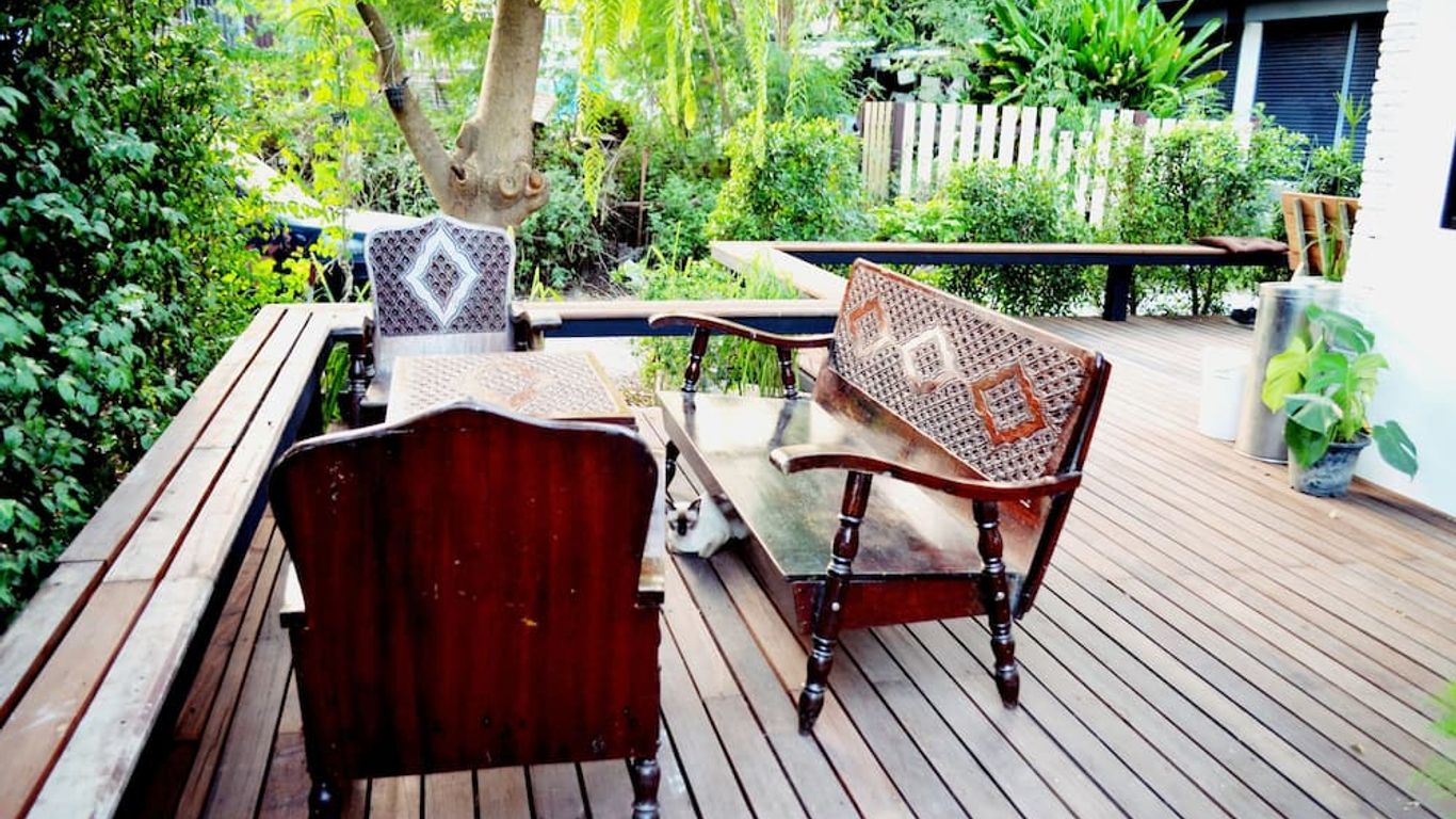 เอิร์ลลี่ เบิร์ด โฮสเทล อยุธยา