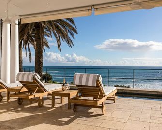 Villa Sedgemoor - Four Bedroom Villa, Sleeps 8 - Camps Bay - شرفة