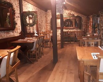 The Fox Goes Free - Chichester - Restaurant
