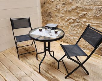 Suite romantique spa/sauna en Avignon - Avignon - Patio