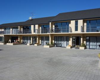 Avalon Manor Motel - Motueka - Building