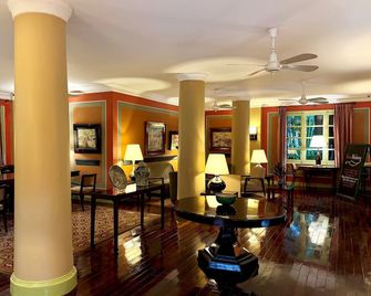 Villa Maly Boutique Hotel - Luang Prabang - Lobby