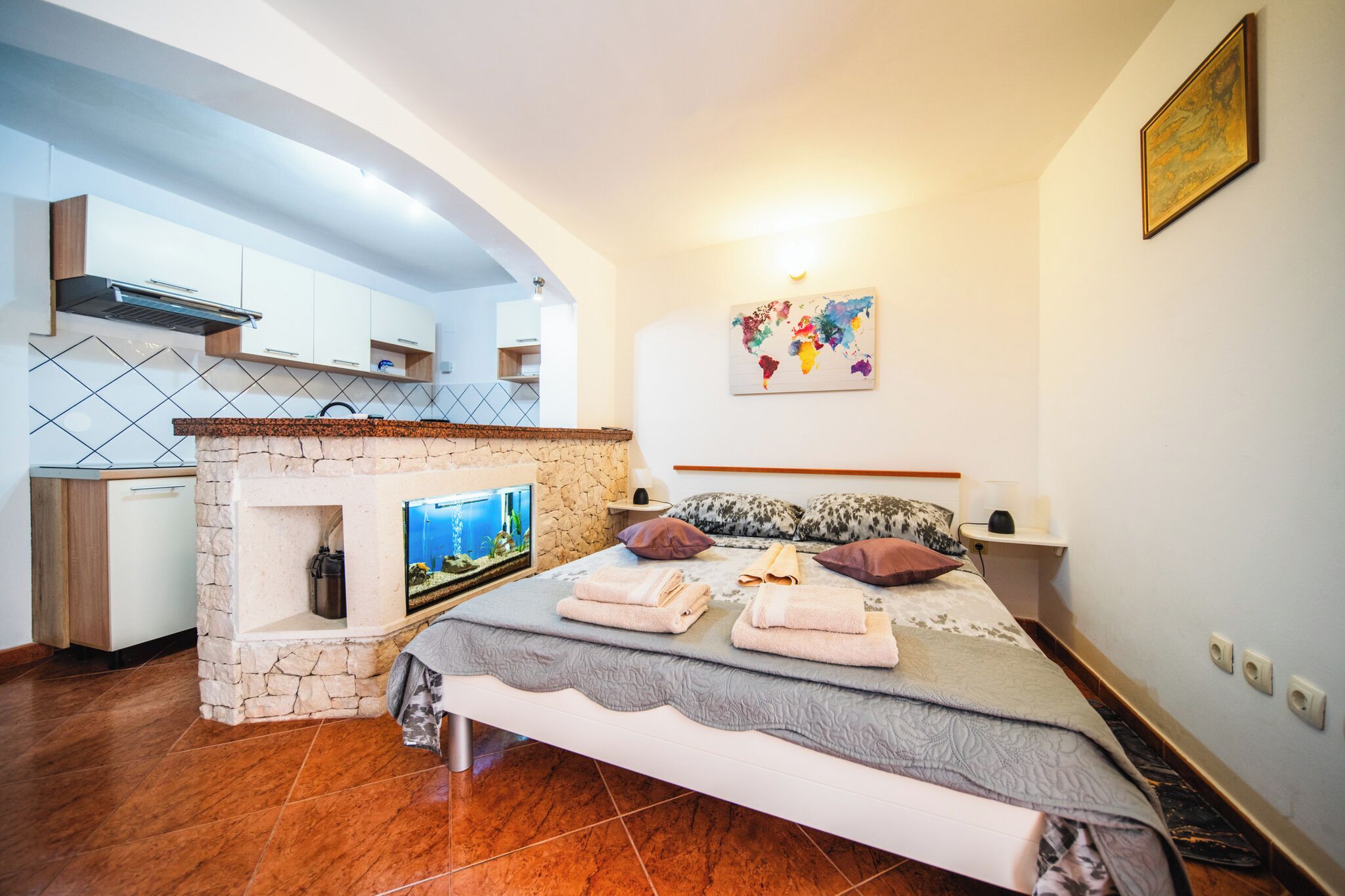 إم آند جاي سنترال سويتس - كوركولا - غرفة نوم