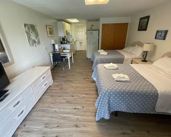 Efficiency 4--Piping Rock Resort - Wolfeboro - Habitación