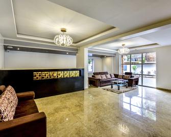 Hotel Golden Plateau - Alto Porvorim - Lobby