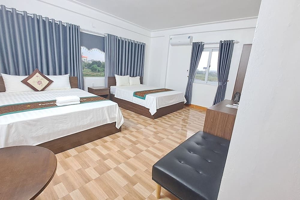 Family Transit Hotel