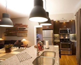 Vetehuset-Plantera Loft with Private Elevator - Lindsborg - Küche