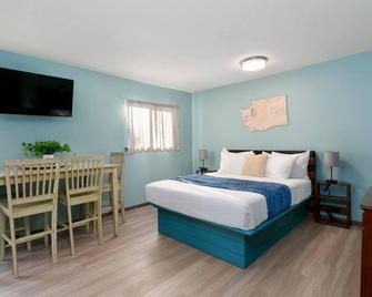 King Suite | Wifi | Pet-Friendly - Grayland - Habitación