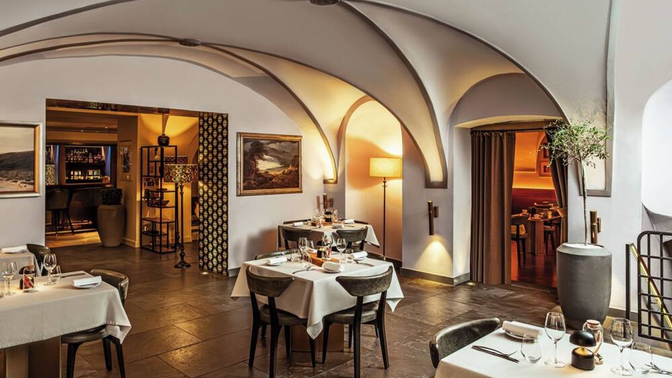 Mandarin Oriental, Prague