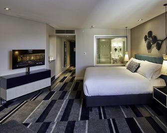 Crown Promenade Perth - Burswood - Bedroom