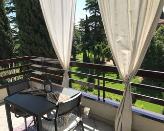 Residence Alexandra Stay - Sirmione - Varanda