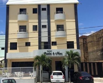 Hotel Praia e Mar - אראקאז'ו