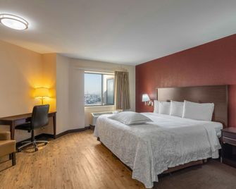 Red Roof PLUS+ El Paso East - El Paso - Bedroom