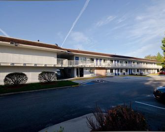 Motel 6-Camp Springs, DC - South Camp Springs - Camp Springs - Building