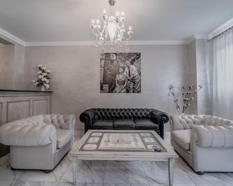 Colomba D'Oro - Tropea - Living room