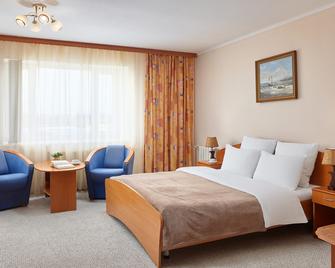 Hotel Impuls - Surgut - Habitación
