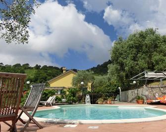 B&B Villa Rosetta - Moneglia - Piscina