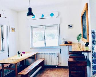 The Lighthouse Hostel - Sagres - Comedor