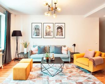 Tallinn City Apartments Freedom Square - Tallinn - Wohnzimmer