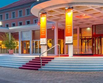 Hotel du Parc Spa & Wellness - Niederbronn-les-Bains - Building