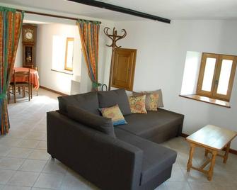 Quiet cottage in the countryside at 725 m - Fraize - Sala de estar