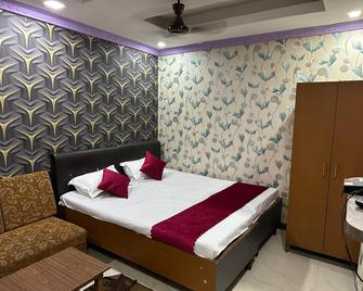 Hotel Meera - Ranchi - Schlafzimmer