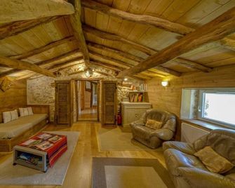 Gîte L'Échappée en Vercors - Choranche - Sala de estar
