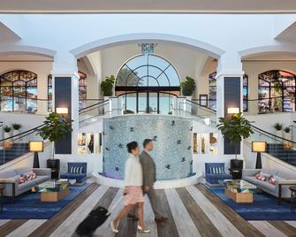 The Waterfront Beach Resort, A Hilton Hotel - Huntington Beach - Building