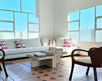 Casa de playa a 4 cuadras del mar - Puerto Colombia - Sala de estar