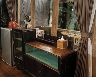 Umakayu Joglo Villa Canggu - Boutique Hotel - Denpasar - Vybavení pokoje