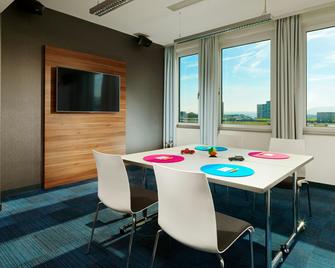 Aloft Stuttgart - Stuttgart - Dining room