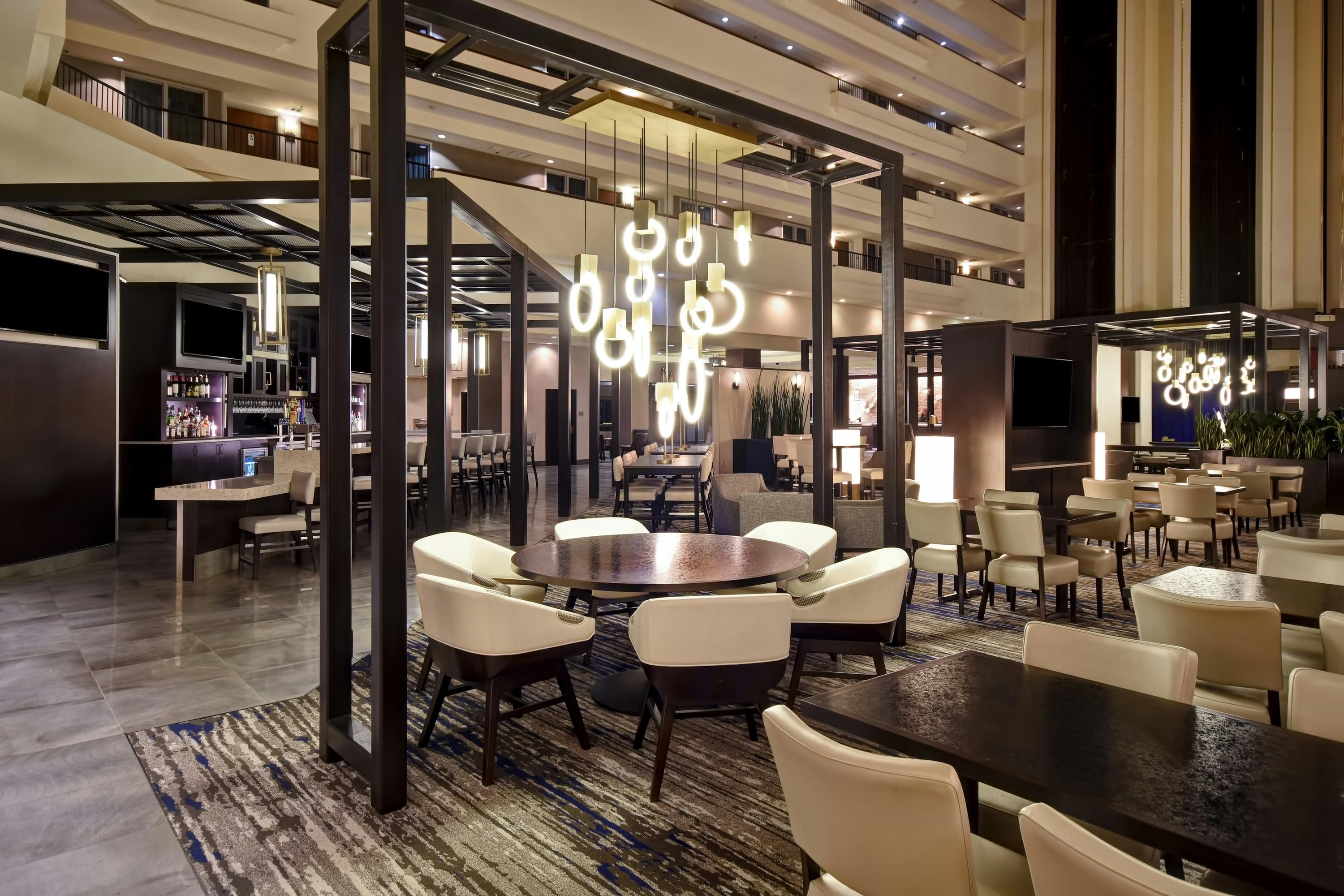 Embassy Suites by Hilton Montgomery Hotel & Conference Center - Montgomery - Restaurace