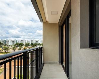 Comfort and Convenience in Brasilia - Get0302 - Brasilia - Balcón