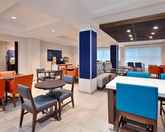 Holiday Inn Express & Suites Grand Rapids-North - Walker - Ресторан