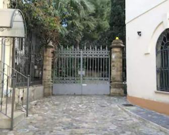 La casa del casiere-Antica Villa Patrizia - Crotone - Outdoors view