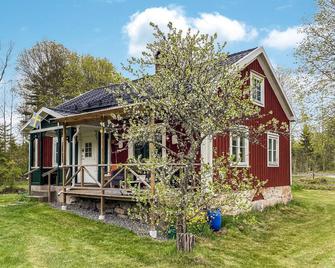 2 Bedroom Awesome Home In Gislatorp - Orrefors - Edificio