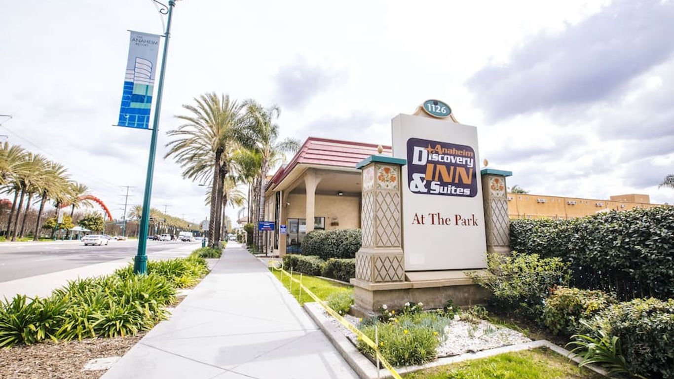 Anaheim Discovery Inn & Suites
