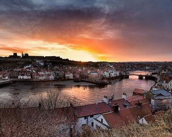 Haven Crest Guest House - Whitby - Outdoor view