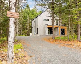 Le Chalet Alto - Nature & DÉtente - Saint-Alexis-des-Monts - Gebouw