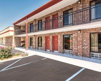 Econo Lodge Fort Payne - Fort Payne - Edificio
