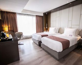 Hotel XYZ - Tacloban City - Habitación